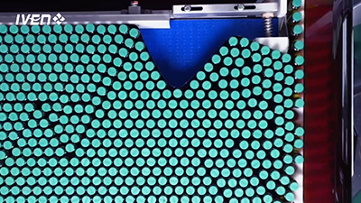 Машина для мойки, наполнения и укупорки бутылок с сиропом